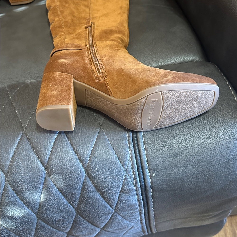 Franko Sarto Elegant Tan Suede Knee-High Boots - Picture 5 of 9
